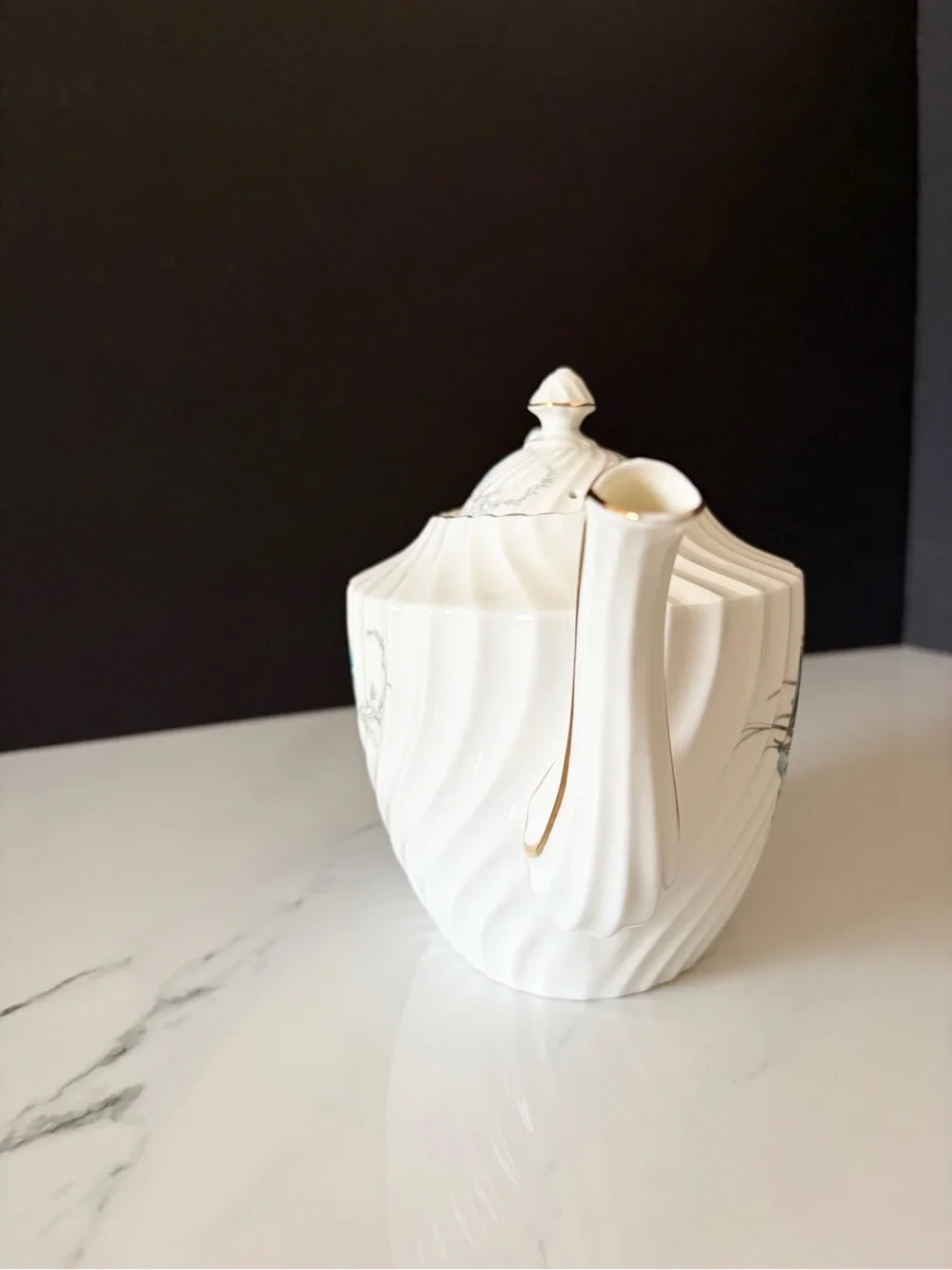 Aynsley wayside teapot